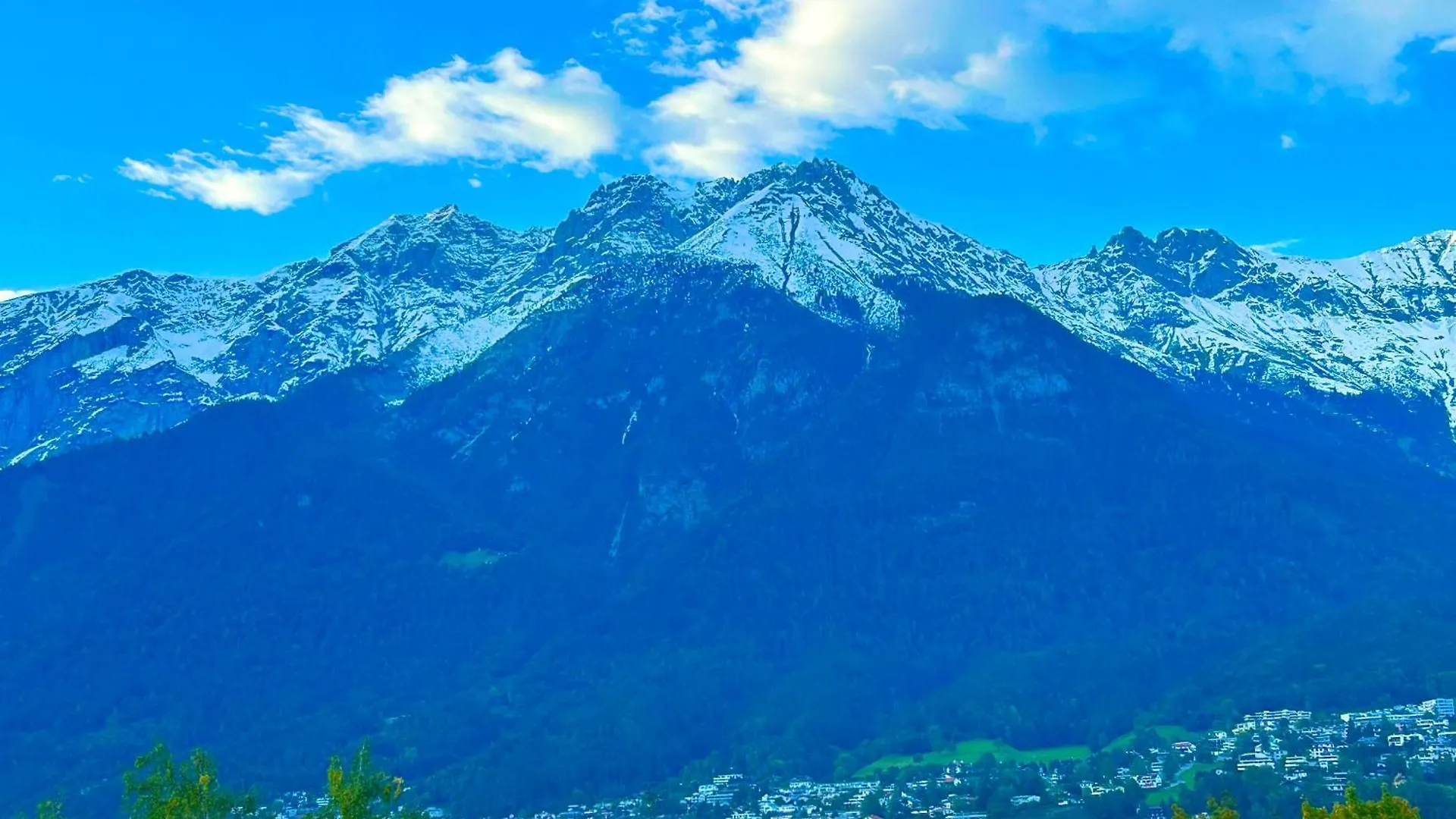 Anybody 2 Innsbruck Apartment